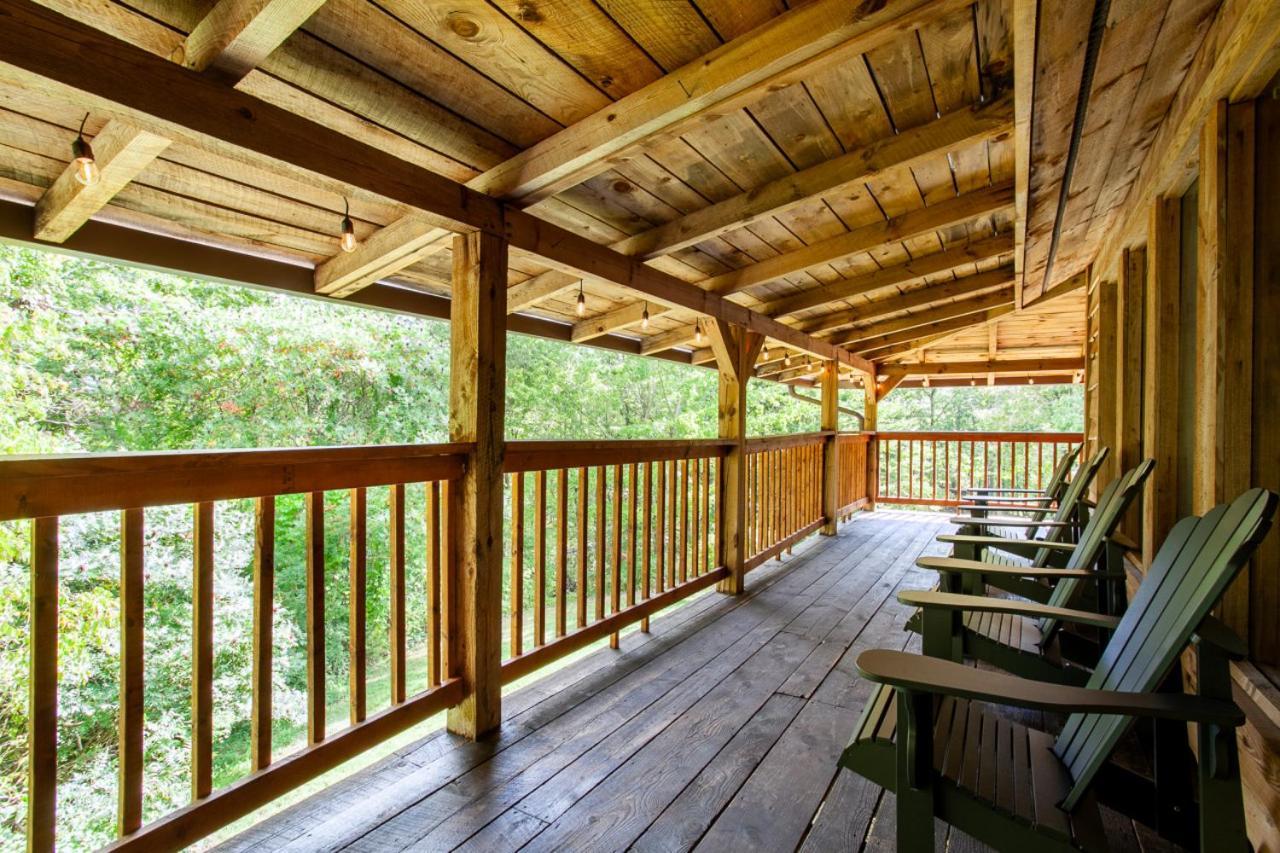 Forest Home Hot Tub Fire Pit Pool Table Pigeon Forge Exterior foto