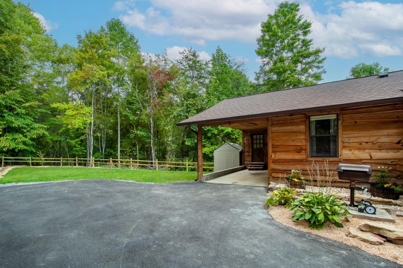 Forest Home Hot Tub Fire Pit Pool Table Pigeon Forge Exterior foto