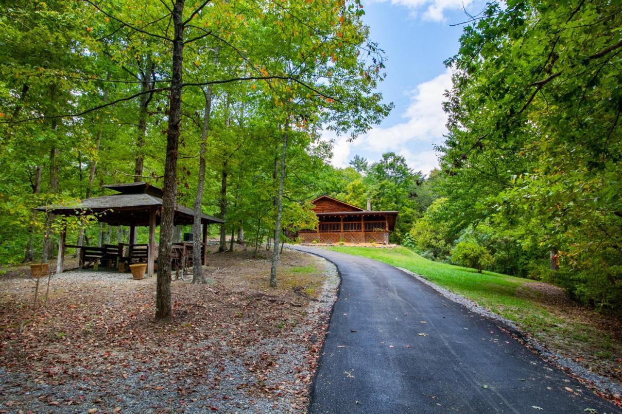 Forest Home Hot Tub Fire Pit Pool Table Pigeon Forge Exterior foto